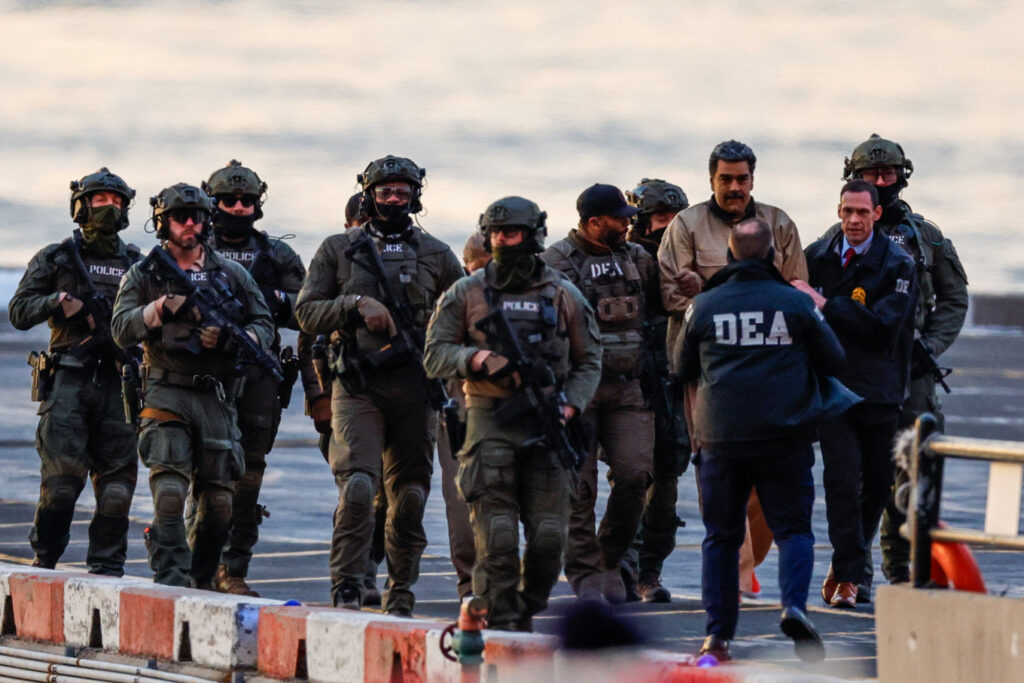 D300c22991af492e2759cf7cf6e21904